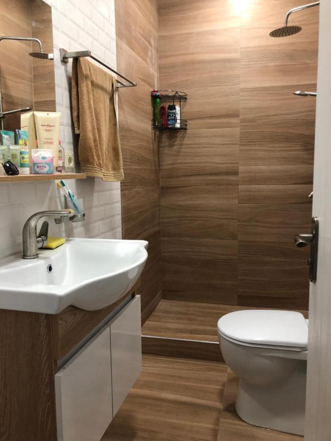 Cozy Studio In Family Inn Гонио Екстериор снимка